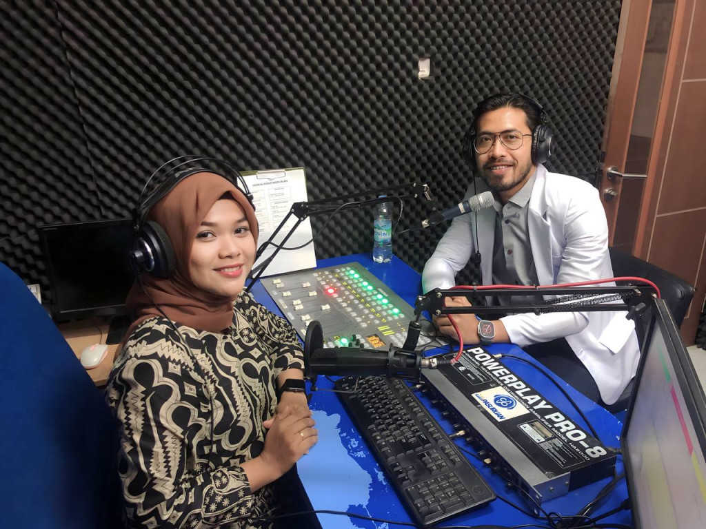 Talkshow Radio - Mengenal Penyakit Osteoporosis