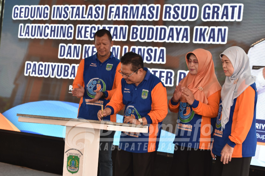 Peresmian Gedung Instalasi Farmasi RSUD Grati